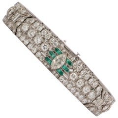Important Art Deco Flexible Diamond with Emerald Accent Dressy Platinum Bracelet