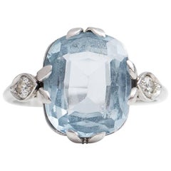 Retro 1930s 3.5 Carat Aquamarine and Diamond Platinum Ring