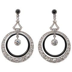 Orecchini Art Deco francesi in platino con diamanti e onice