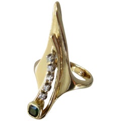 1970s Emerald Diamond 18k Gold Elongated Arrow Ring