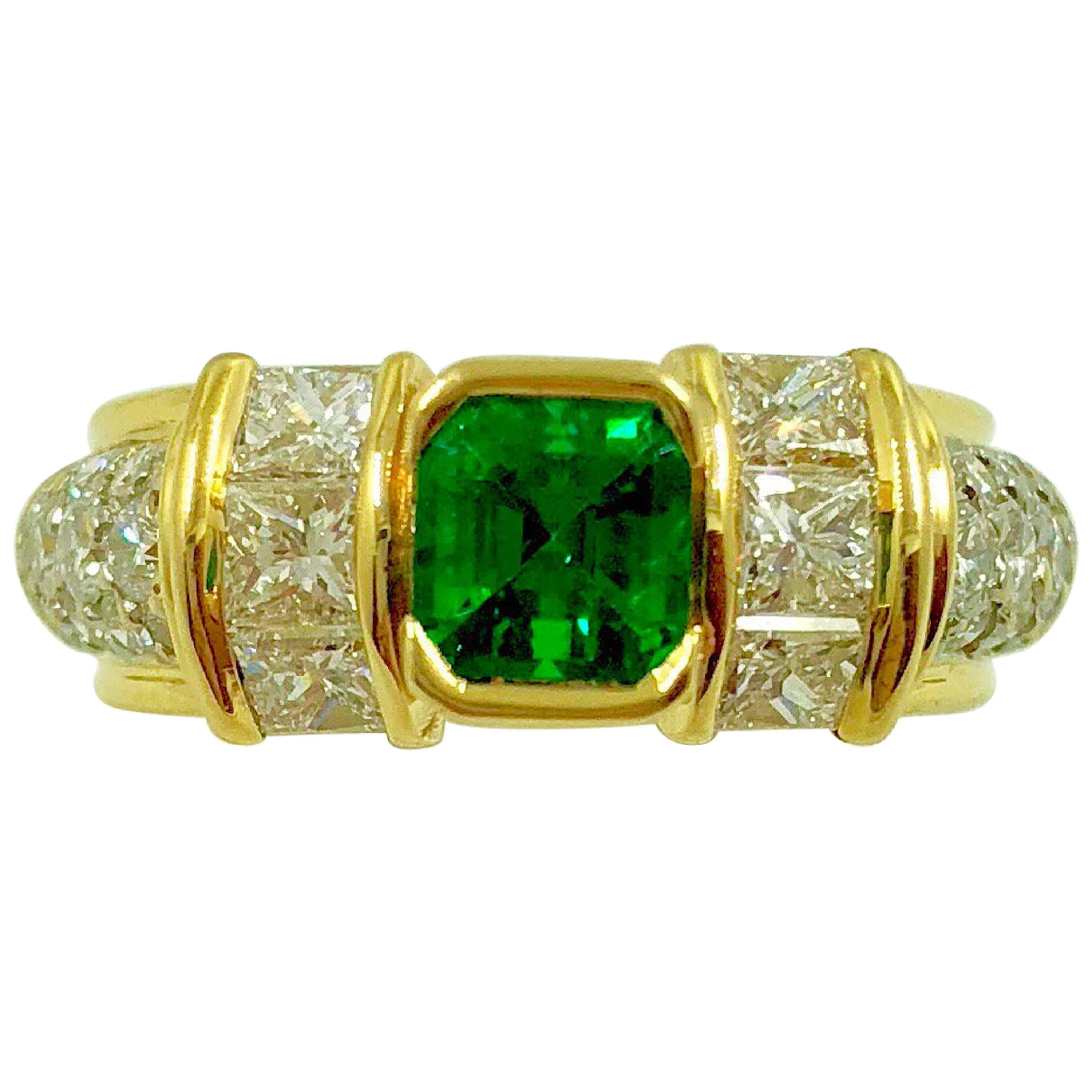 G.Minner Unique Emerald Diamonds Gold Ring For Sale