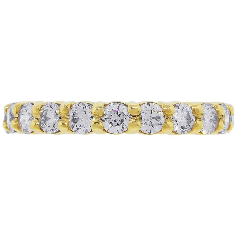 Round Brilliant Diamond Ladies Wedding Eternity Band For Sale at 1stDibs