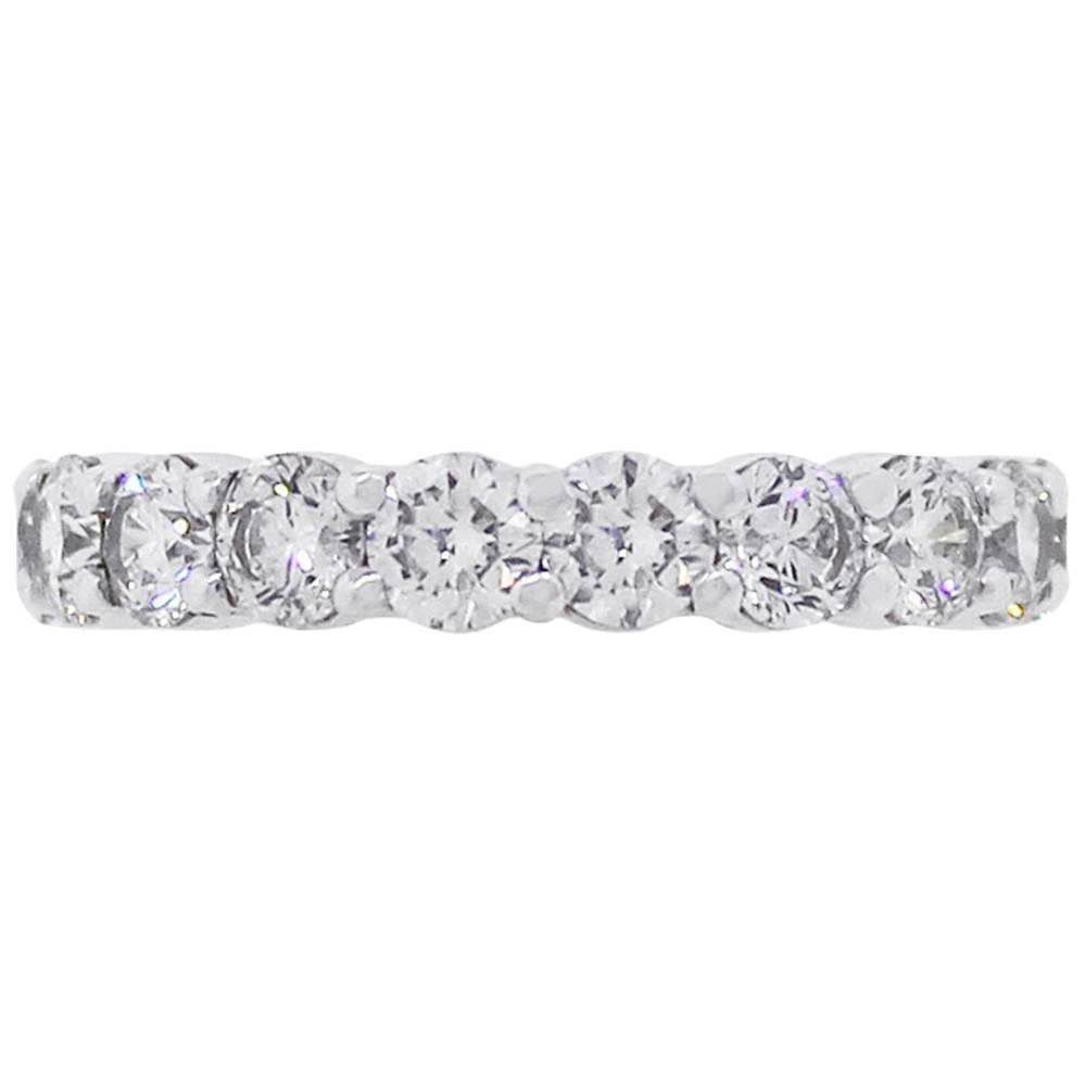Round Brilliant Diamond Ladies Wedding Eternity Band For Sale at 1stDibs