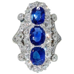 Antique Natural fine Sapphire and Diamond Ring