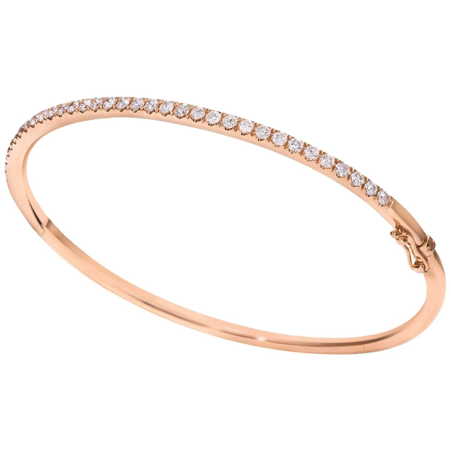 1.10 Carat Total Round Cut Diamond Rose Gold Bangle Bracelet For Sale