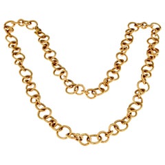 Unique Pink Circle Necklace in 18 Karat Gold