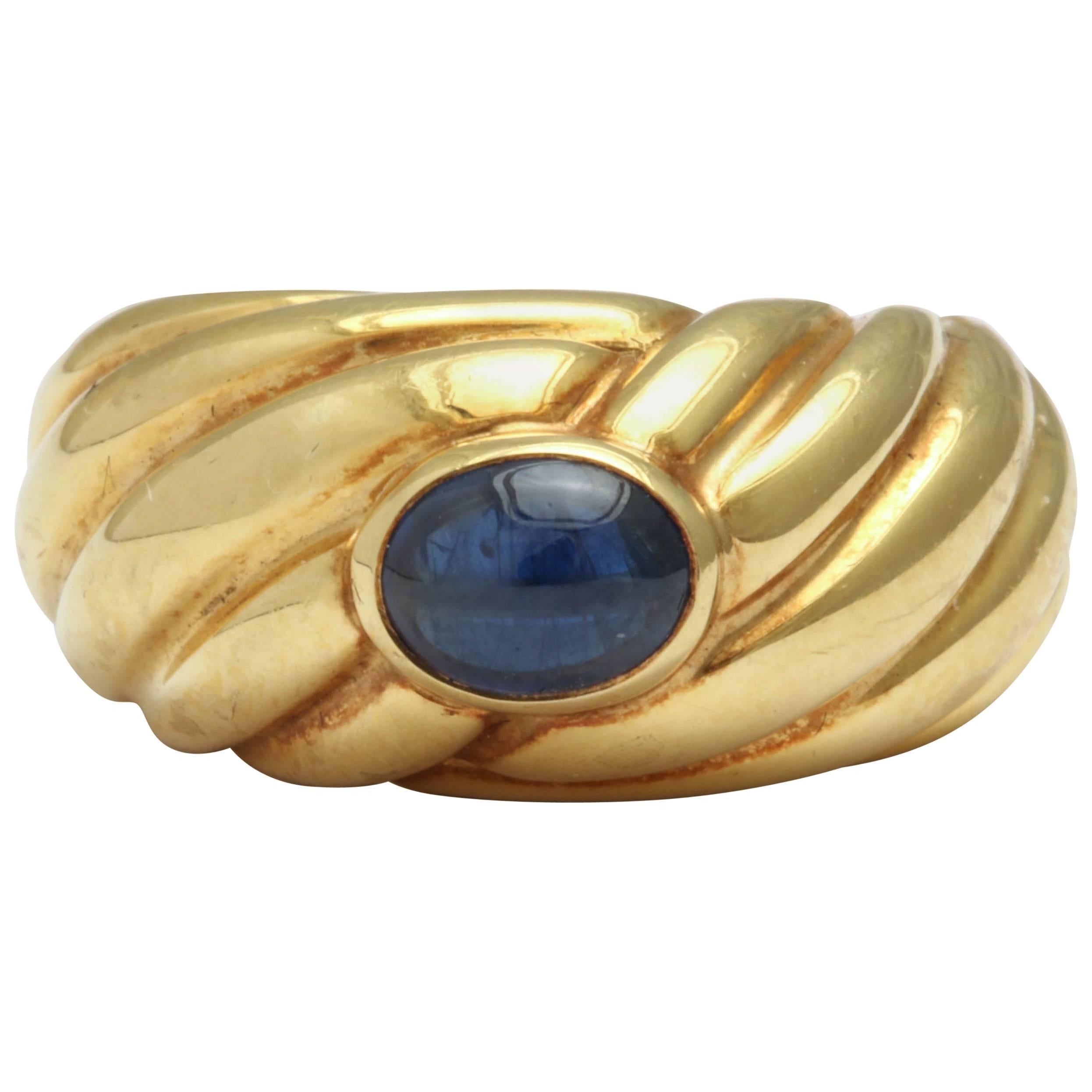  Cabochon Sapphire and Yellow Gold Ring signed Fred