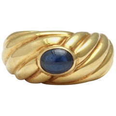  Cabochon Sapphire and Yellow Gold Ring signed Fred