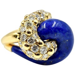 Yellow Gold 1.25 Carat Round Diamond and Lapis Lazuli Cocktail Ring