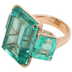 Superb Stylish GIA Certified 29.28 ct Natural Emerald in 18K Rose Gold Ring