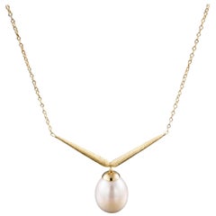 Fly Freshwater Pearl 18 Karat Gold Necklace by Layani Fine Jewelry