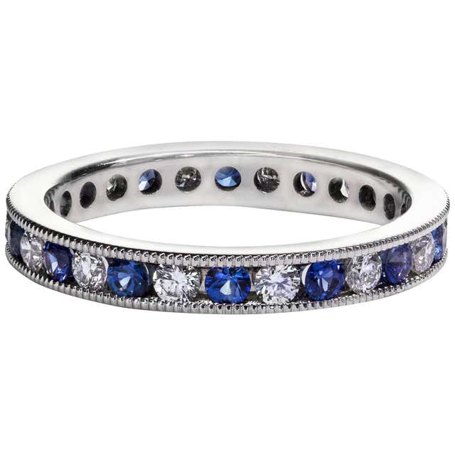 Alternating Blue Sapphire and Diamond Gold Wedding Band For Sale at 1stDibs
