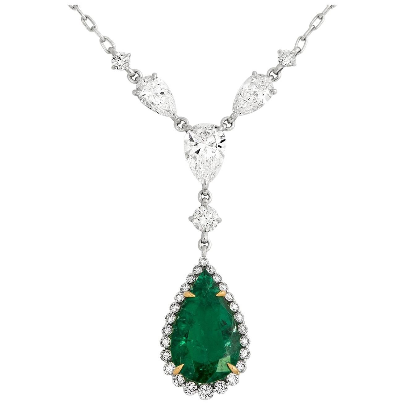  Cushla Whiting GIA cert. 1.89 ct Muzo Emerald and Diamond Pear Pendant Necklace For Sale