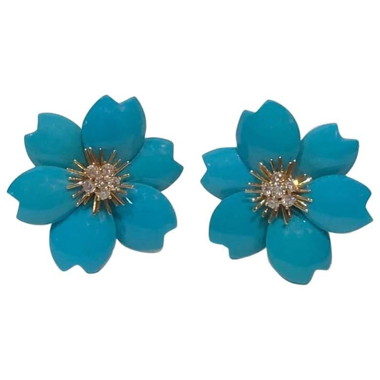 Van Cleef & Arpels Diamond and Turquoise Rose De Noel Gold Clip-On Earrings For Sale