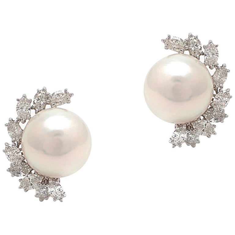 Elegant 1960 Platinum Pearl and Diamond Pendent Earrings For Sale at