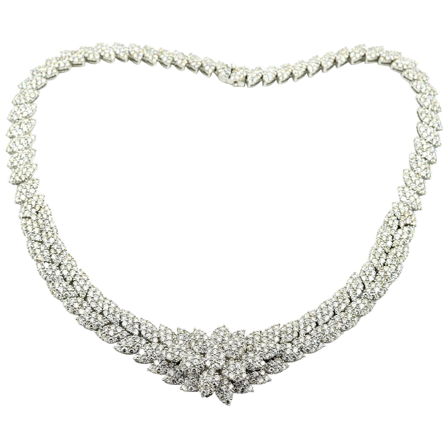 18 Karat White Gold, 34.08 Carat Round Diamond Collar Necklace