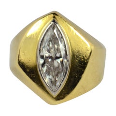 2.25 Karat Marquise Diamant Gold Asymmetrischer Ring