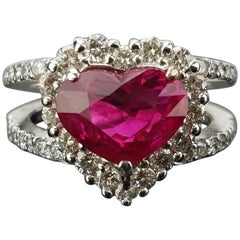 Bague cocktail en rubis de Birmanie et diamants de 3,02 carats certifiés GRS