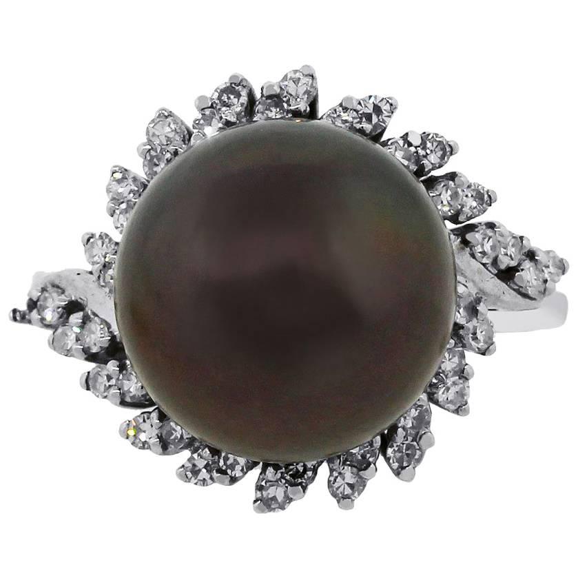 Black Pearl and Diamond Ring