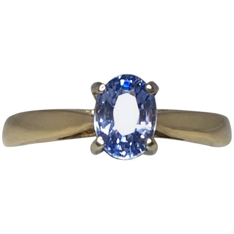 Igi Certified 1.09 Carat Ceylon Light Blue Sapphire 18 Karat Gold Solitaire Ring