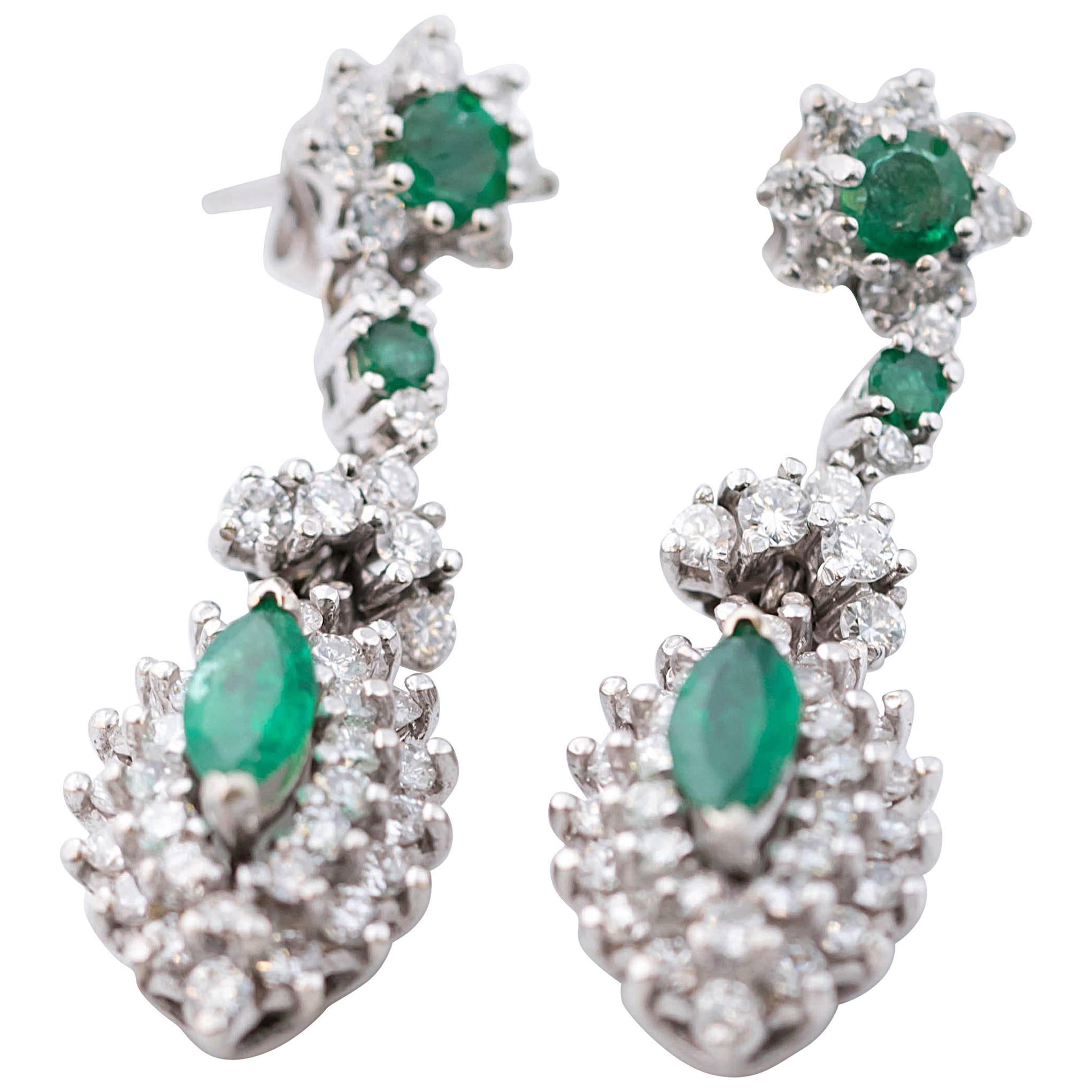 1950s 2 Carat Diamond and 2 Carat Emerald Drop 14 Karat White Gold Earrings