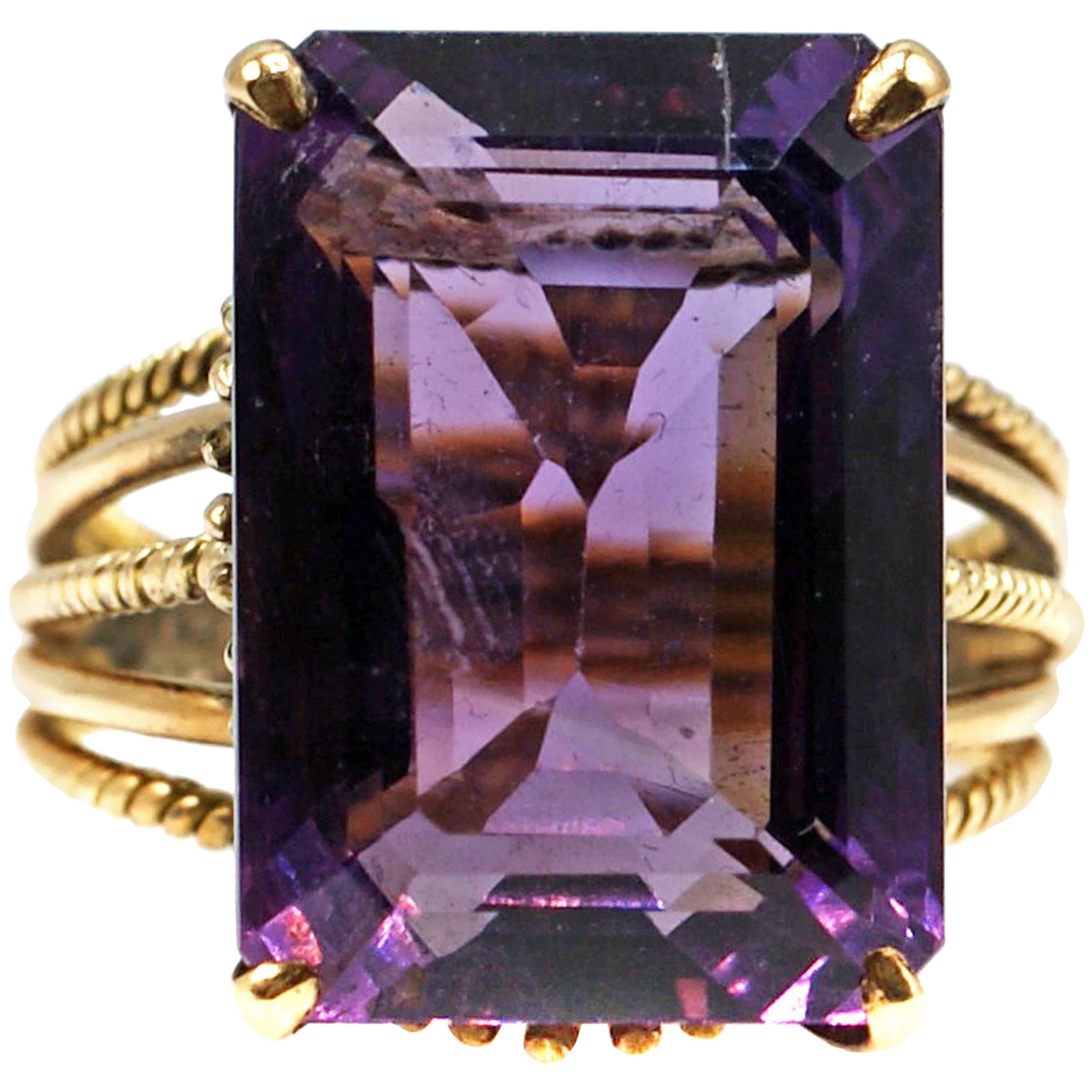 Retro Emerald Cut Amethyst Gold Cocktail Ring