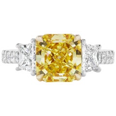 Scarselli 3 carat VIVID Yellow Radiant Cut Diamond Platinum Engagement Ring 