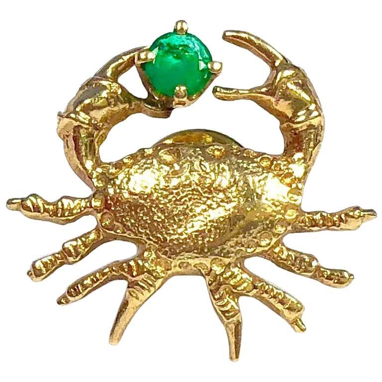 CINI Vintage Emerald Gold Crab Tie Tack Pin For Sale