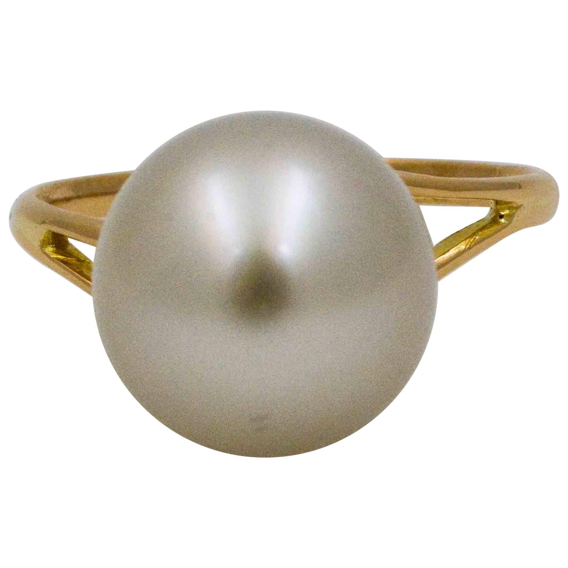South Sea Cultured Pearl 18 Karat Yellow Gold Ring