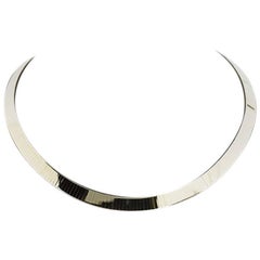 14 karat gold omega necklace 14 Karat Yellow Gold Omega Necklace