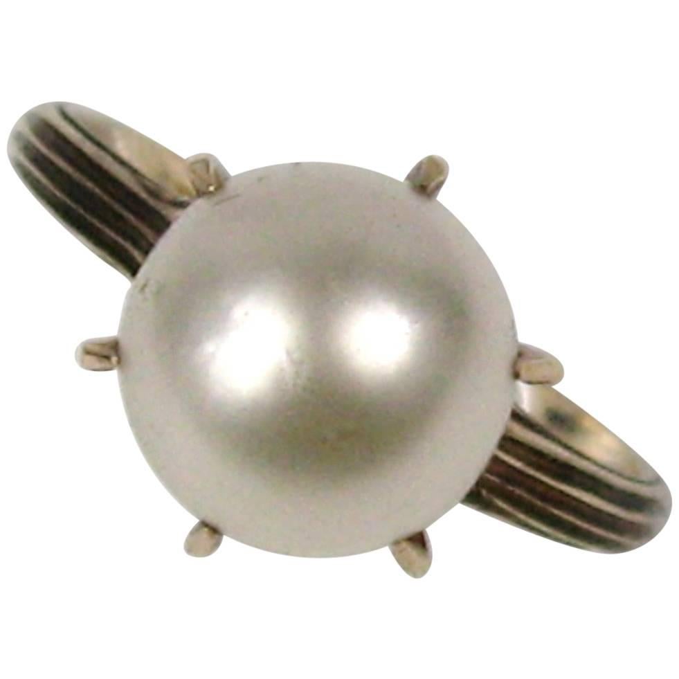 14 Karat Pearl Gold Claw Set Ring 1890s