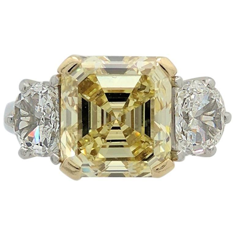 GIA 5.01ct Natural Fancy Yellow Emerald Cut Diamond Engagement Ring VS1 For Sale at 1stDibs