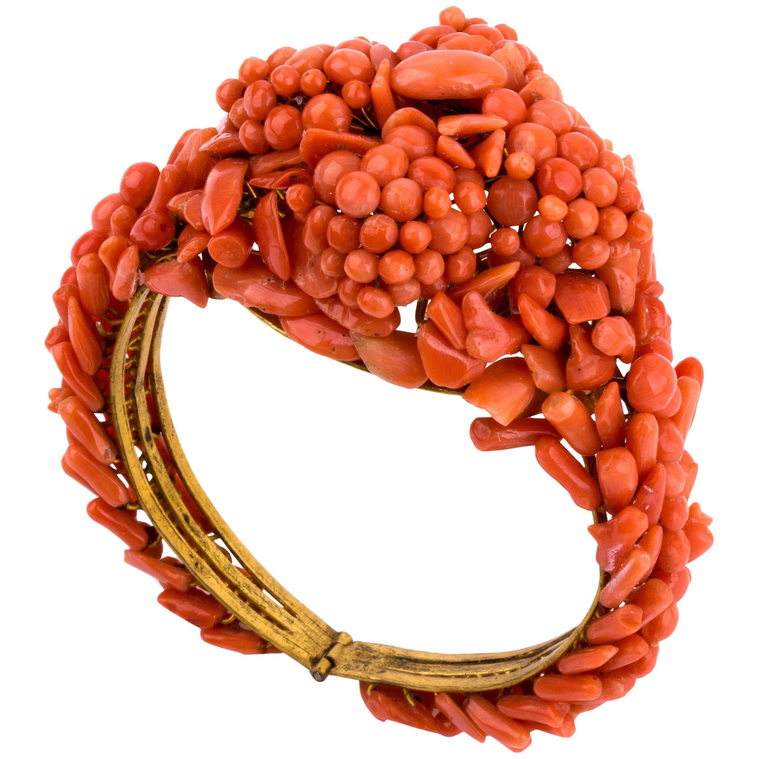 Coral Bracelet, Sicily Italy, Early 20th Century For Sale