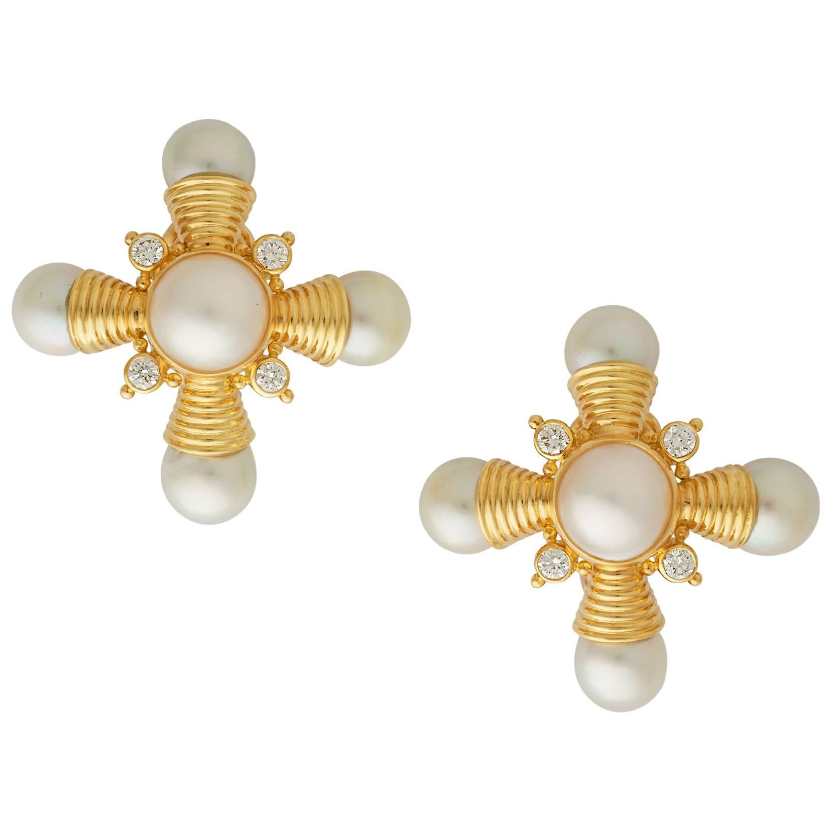 Elizabeth Gage Diamond, Mabe Pearl and Pearl Earclips For Sale
