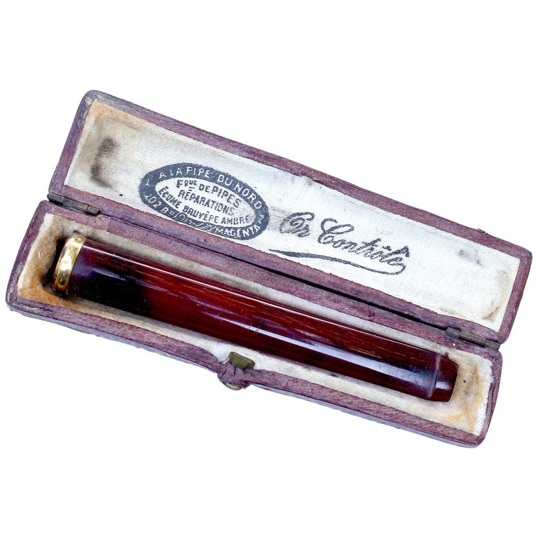 Stylish French Vintage Cigarette Holder at 1stDibs cigarette holder