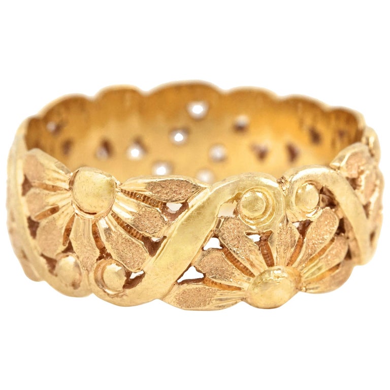 Art Deco Floral Motif Gold Band For Sale at 1stdibs