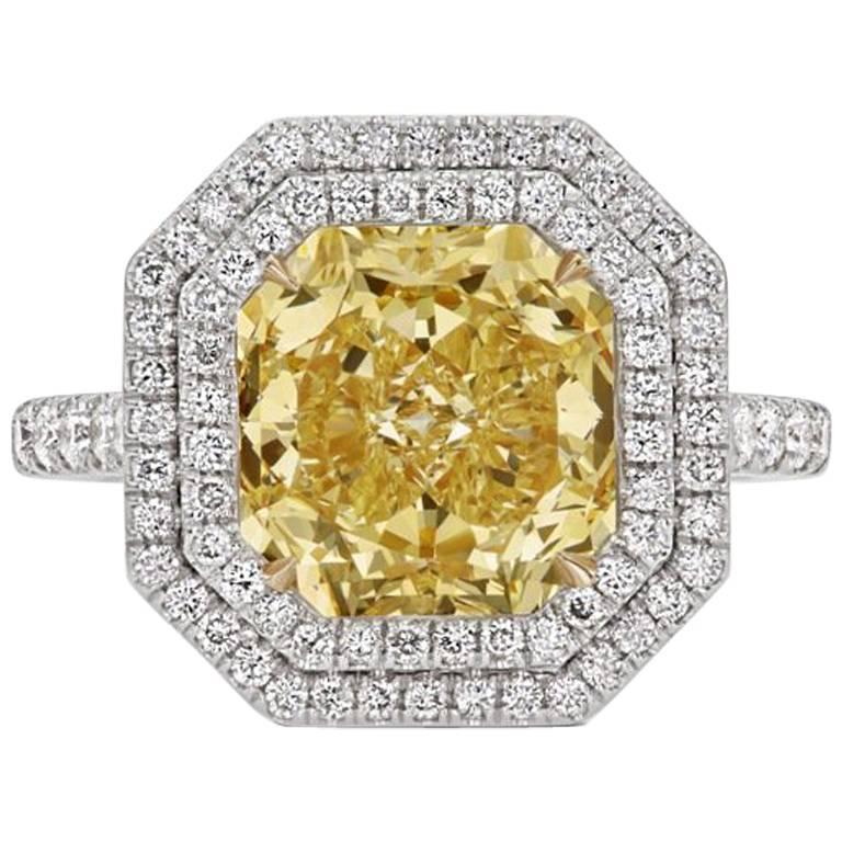 Scarselli GIA 4.09 Carat Yellow Radiant Cut Diamond Engagement Ring in Platinum