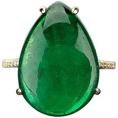 9.21 Carat Emerald and Diamond 18K Gold Ring