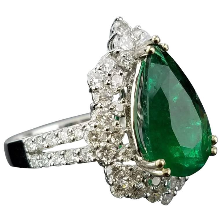 3.36 Carat Pear Shape Emerald and Diamond Cocktail Ring at 1stDibs
