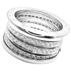 Bulgari - Bague en or blanc à quatre anneaux avec pavage de diamants B-Zero