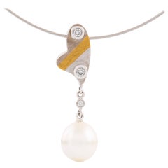 Diamond Pendant Necklaces