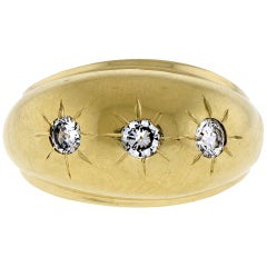 A Diamond and 14 KT Yellow Gold Ring