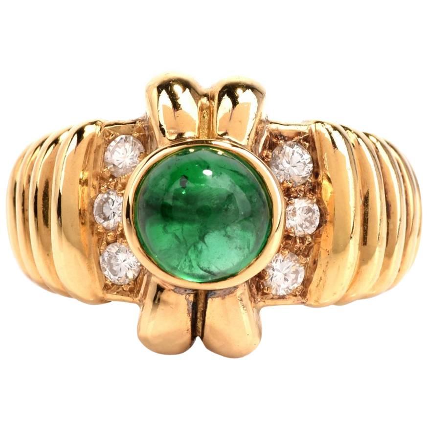 1980s Emerald Cabochon Diamond Yellow Gold Cocktail Ring