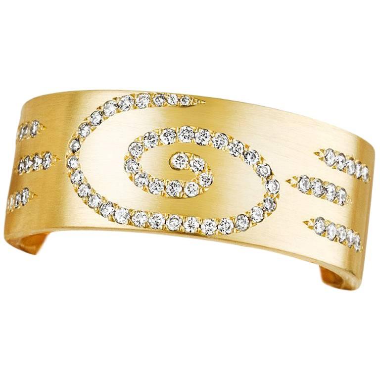Canadian Diamond Micropavé 18 Karat Gold Wedding Ring Band