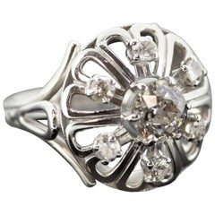 Art Deco Ladies Platinum Cluster Ring with Diamonds, circa 1920s