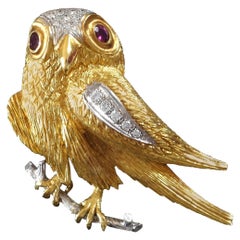 Vintage 1970s Diamond Ruby Gold Falcon Bird Brooch Pin