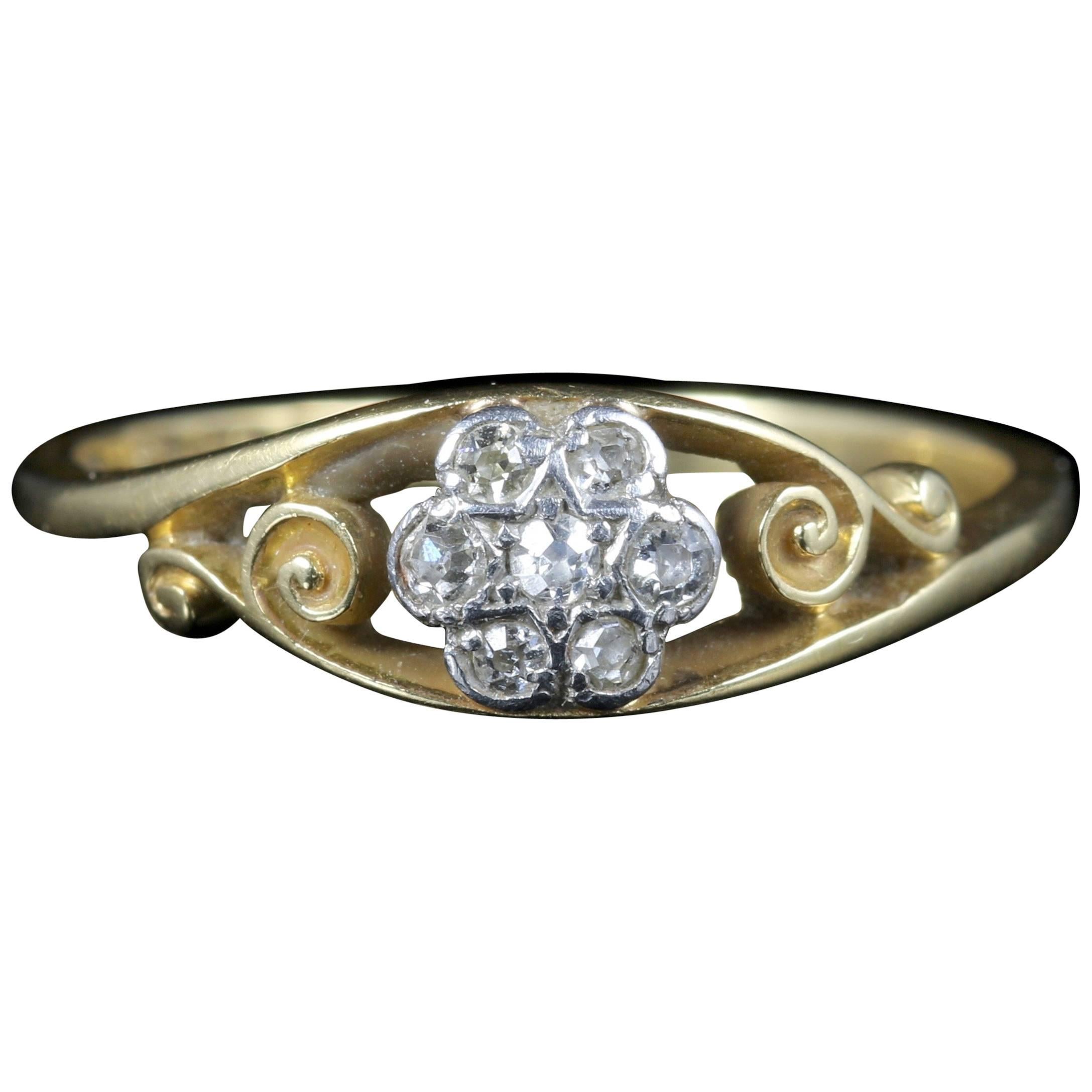 Antique Edwardian Diamond Cluster Ring 18 Carat Gold, circa 1915