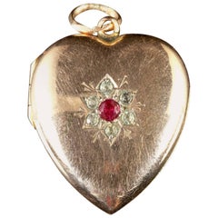 Antique Victorian Gold Heart Locket Ruby Paste, circa 1900