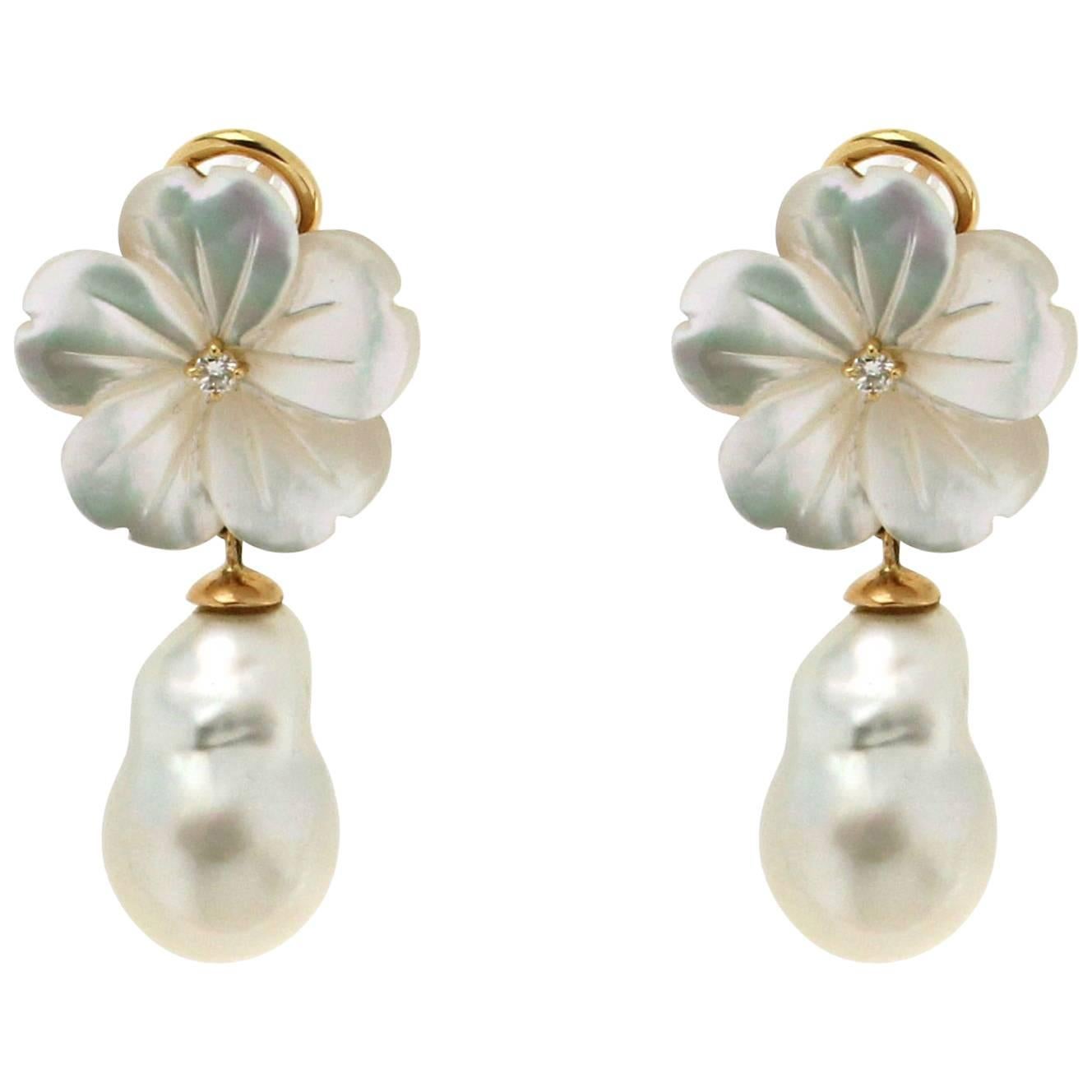 Yellow Gold Pearls Mother-of-Pearl Drop Earring