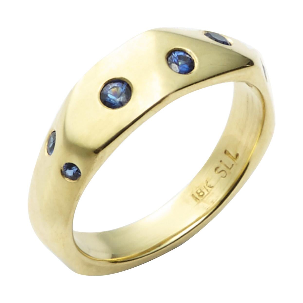 Susan Lister Locke The Diana Band with 0.30 Carat Sapphires in 18 Karat Gold For Sale
